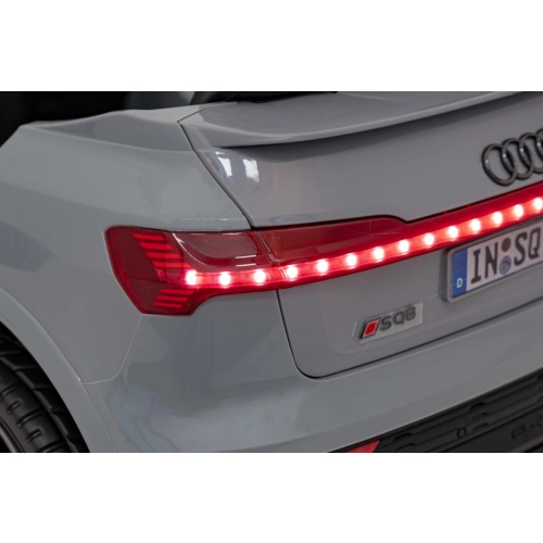 Autko na akumulator dla dzieci Audi SQ8 Szary BRD-2168.SZA